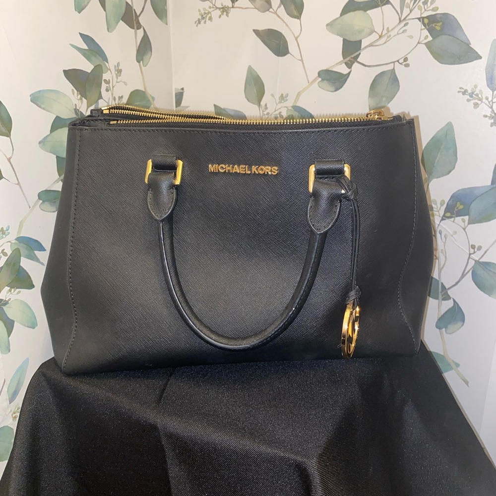 Michael Kors Medium Charlotte Bag with strap